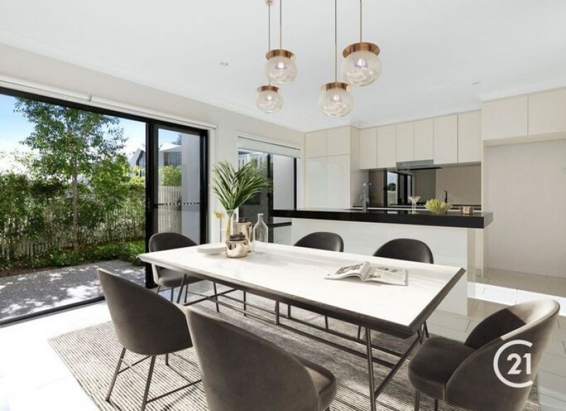 3 bedrooms Townhouse in 26 Curlew Way PEREGIAN SPRINGS QLD, 4573