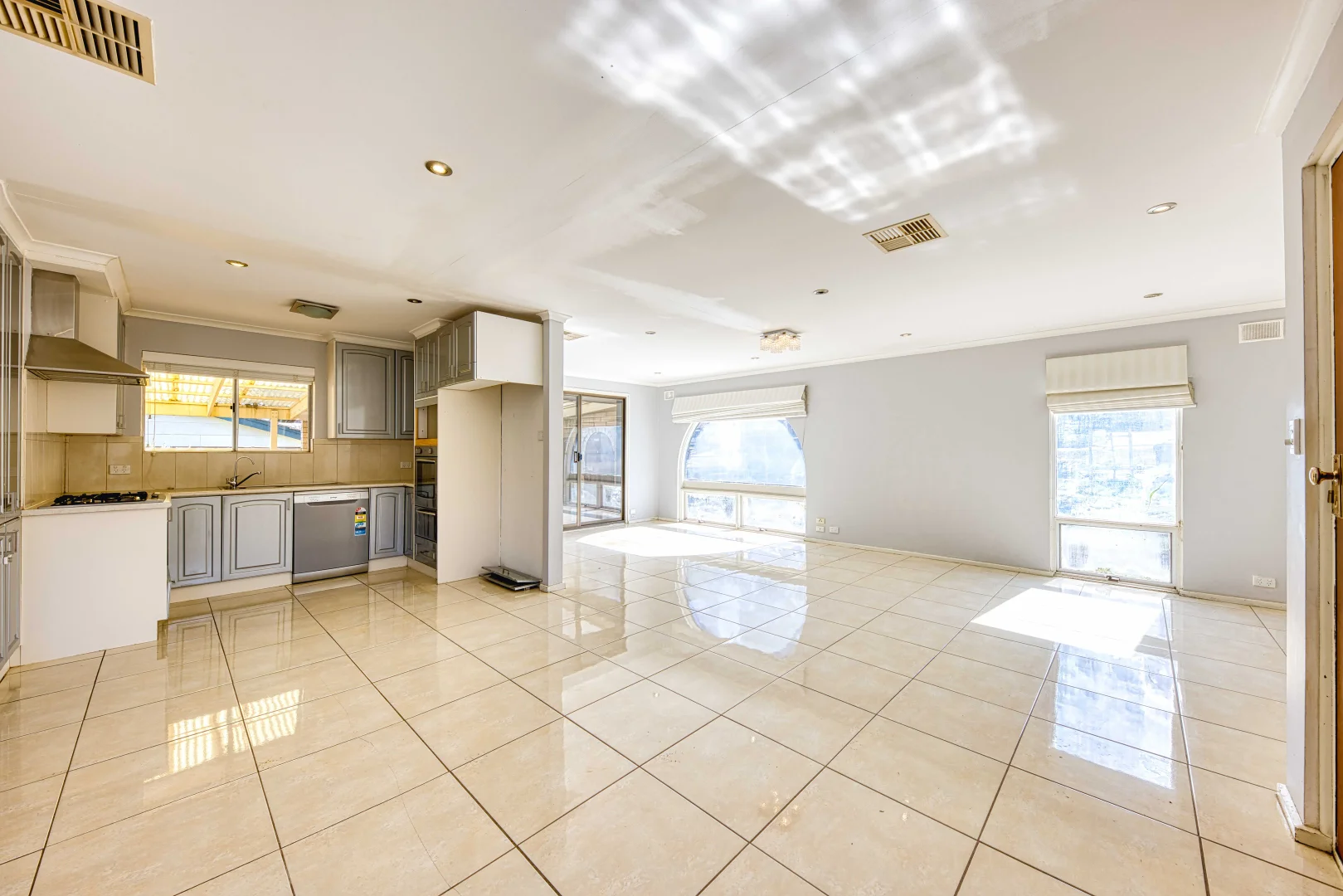 Additional image 5 of 211 The Cove Road, Hallett Cove SA 5158