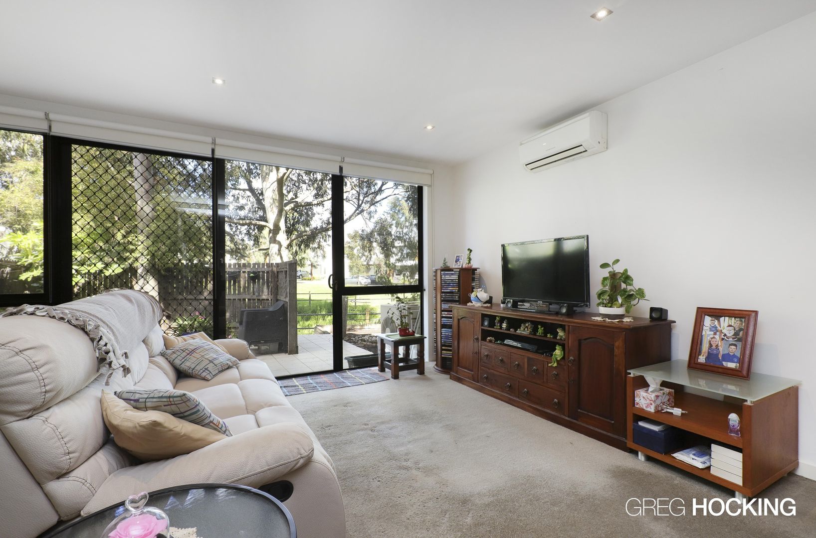 12/8 Crefden Street, Maidstone VIC 3012, Image 2