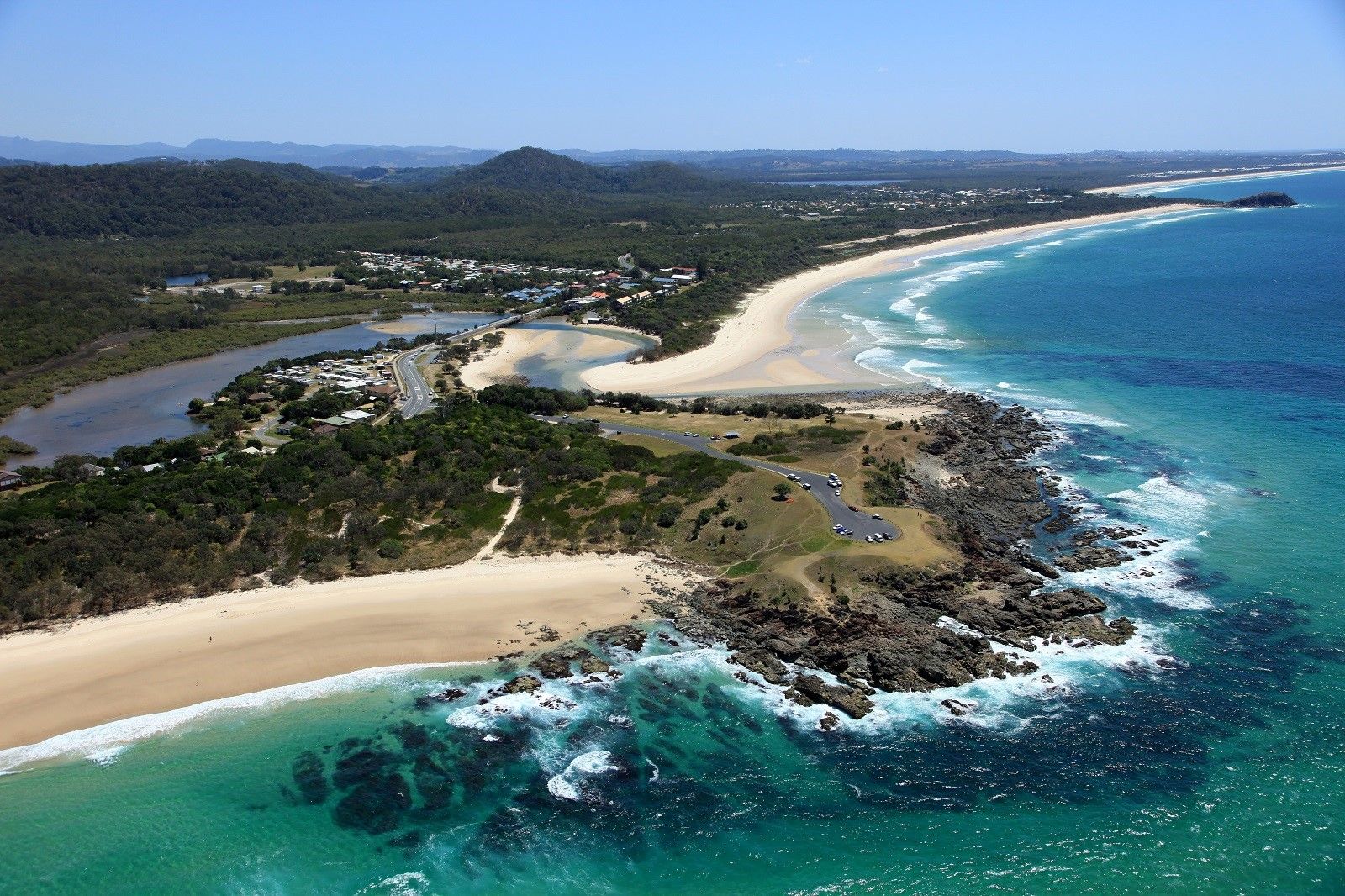 2/28 Coast Road, Hastings Point NSW 2489 Townhouse For Rent 750