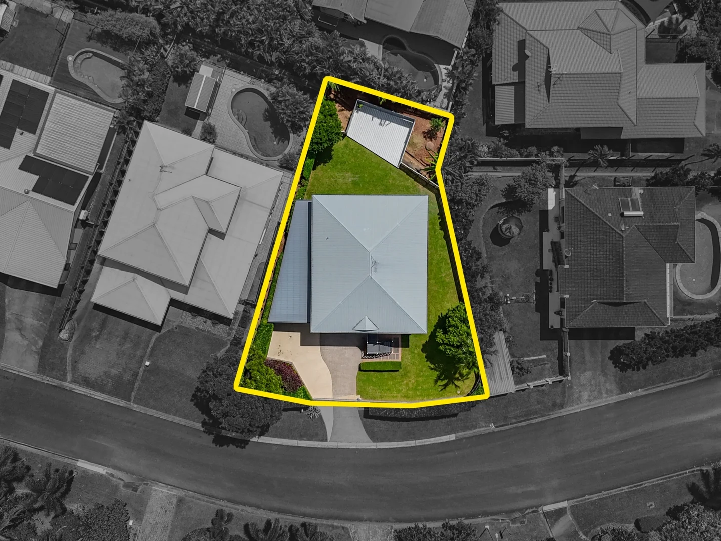 Additional image 31 of 4 Rosemont Court, Mooroobool QLD 4870