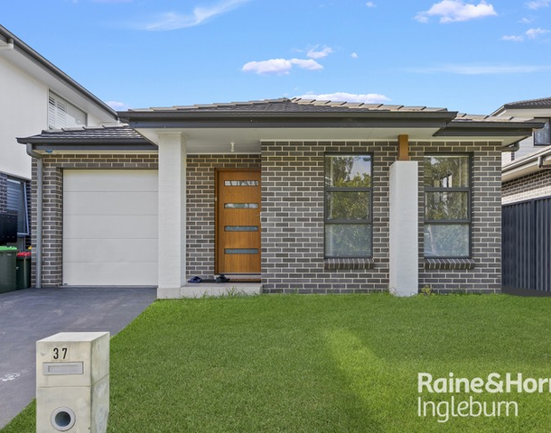 37 Wollahan Avenue, Denham Court NSW 2565