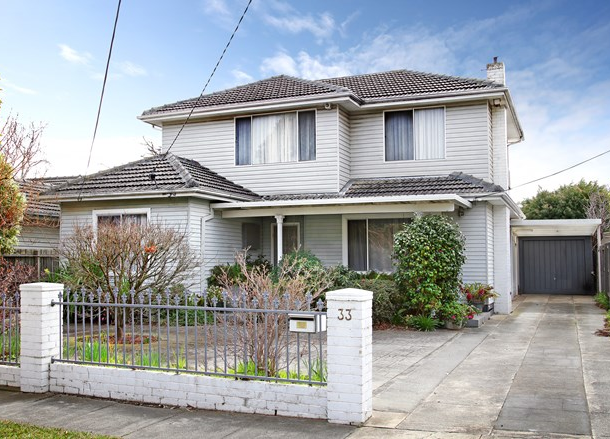 33 Parkmore Road, Bentleigh East VIC 3165