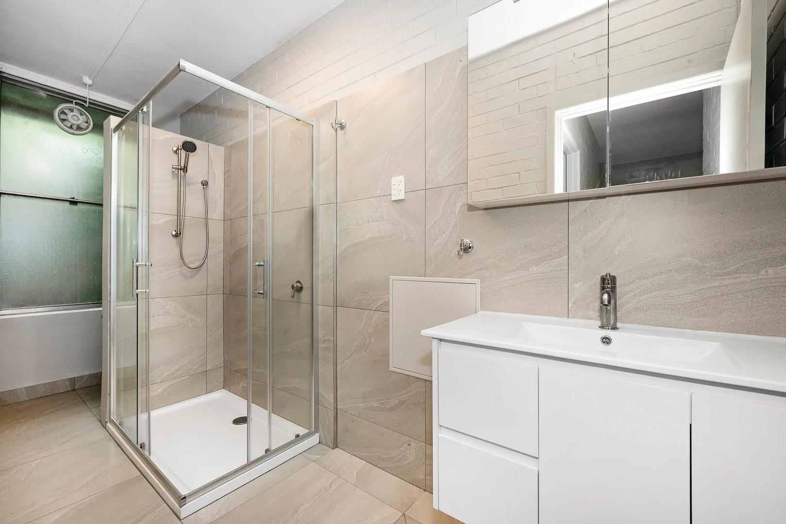 Additional image 2 of 1/10 Maleela Grove, Rosanna VIC 3084