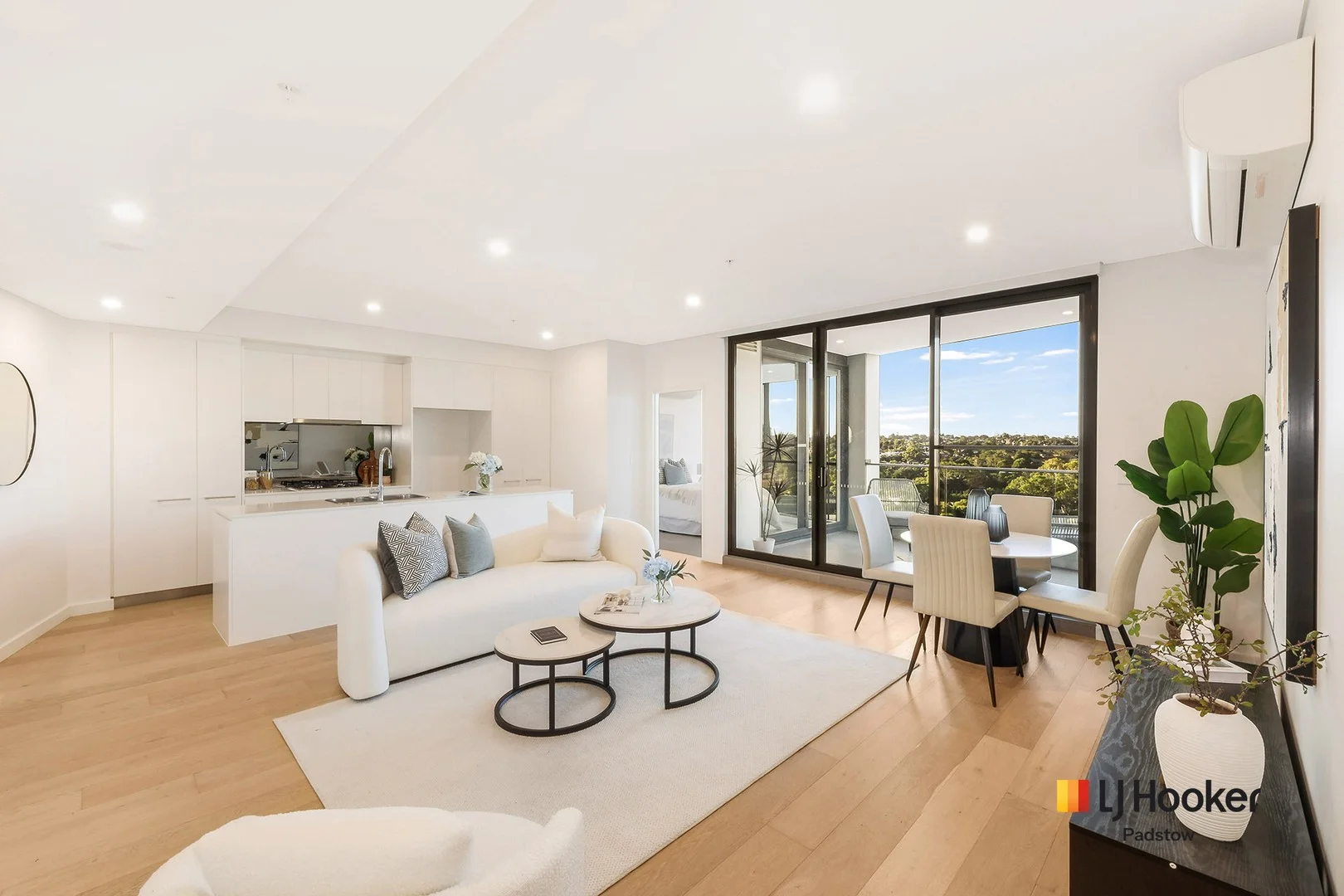 904/12 Stanley Street, Kogarah NSW 2217