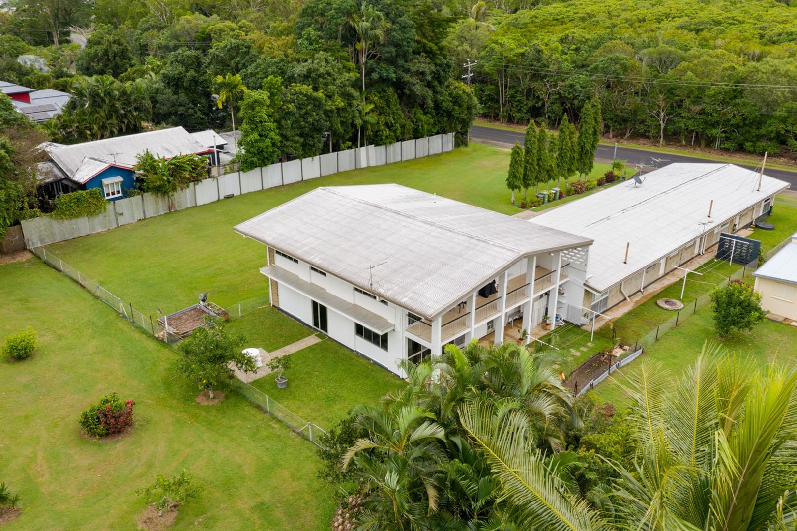 58-60 BAY ROAD, Innisfail QLD 4860, Image 2