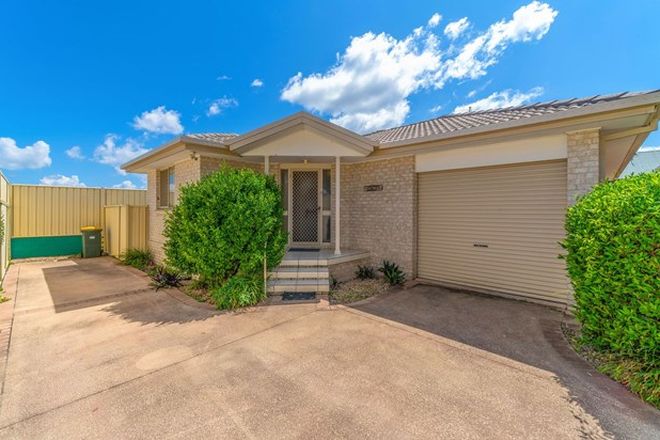 Picture of 4/15A Shores Drive, YAMBA NSW 2464