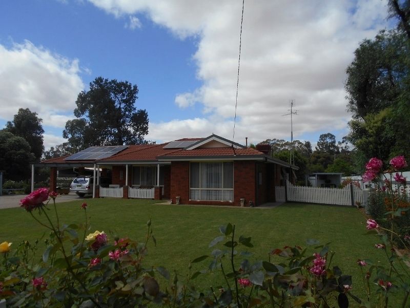 9-11 Robertson Street, Berrigan NSW 2712