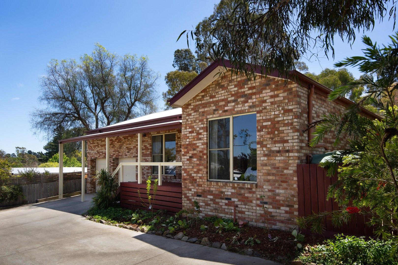 4 bedrooms House in 95B Duke Street CASTLEMAINE VIC, 3450