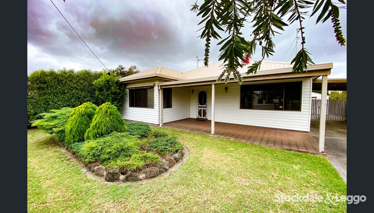 3 bedrooms House in 34 Loch Park Road TRARALGON VIC, 3844