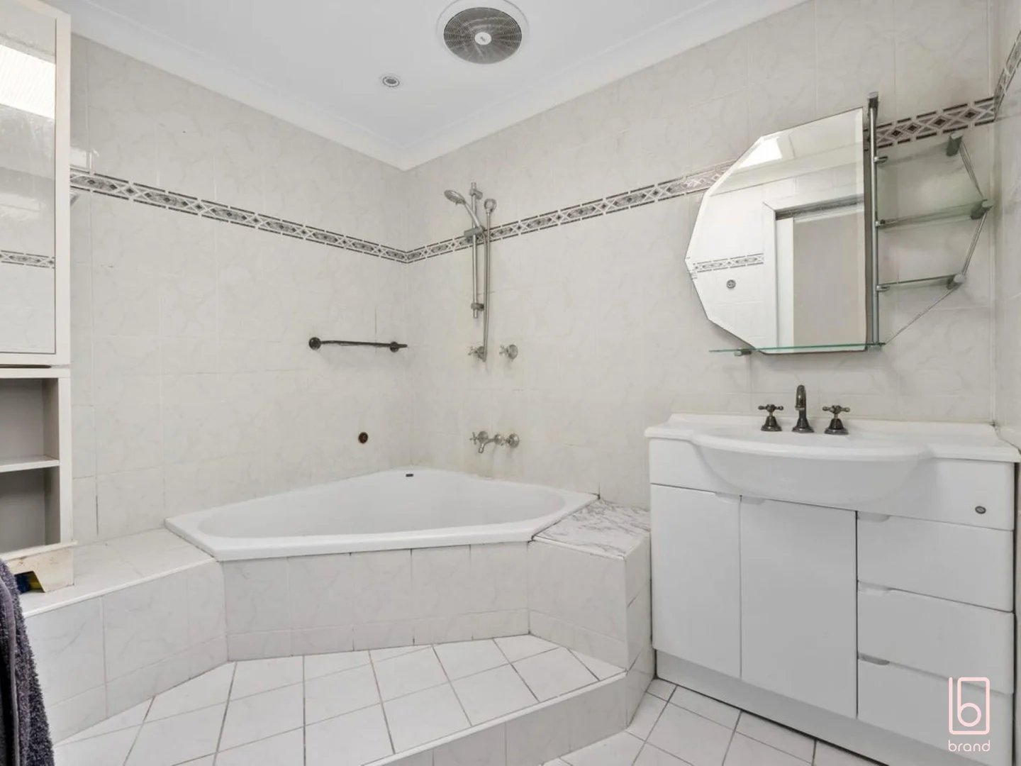 Additional image 10 of 10 Gascoigne Road, Gorokan NSW 2263