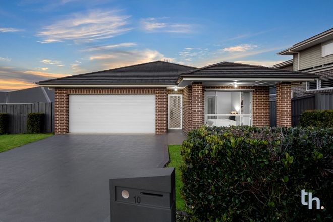 Picture of 10 Gazelle Crescent, FLETCHER NSW 2287