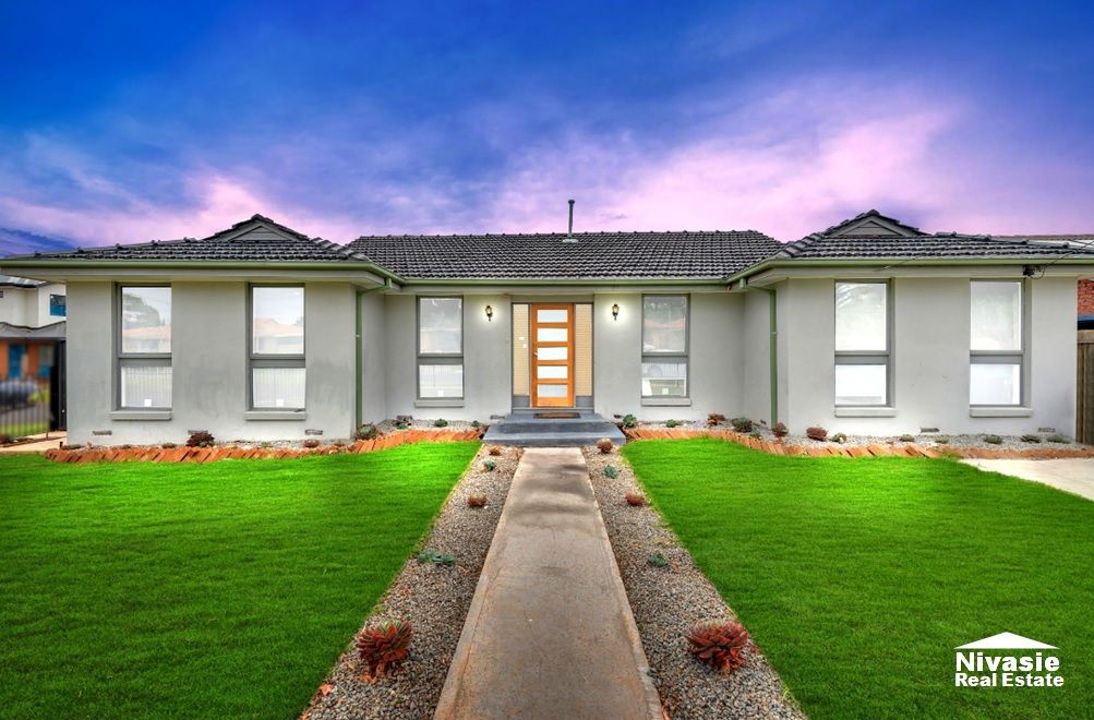 3 bedrooms House in 4 Elizabeth Street MELTON SOUTH VIC, 3338