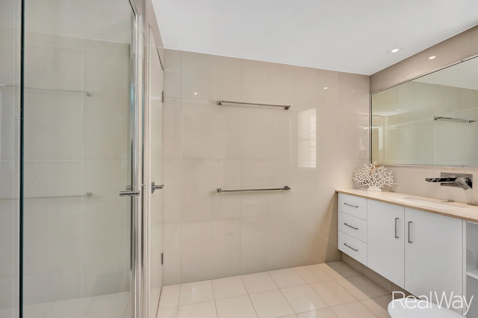 Additional image 33 of 5/13 Esplande, Bargara QLD 4670