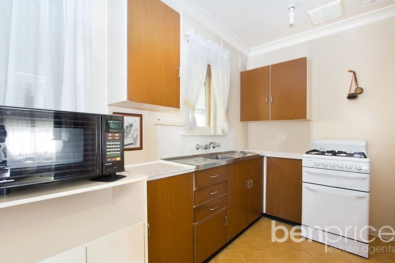 1 Neriba Crescent, Whalan NSW 2770, Image 2