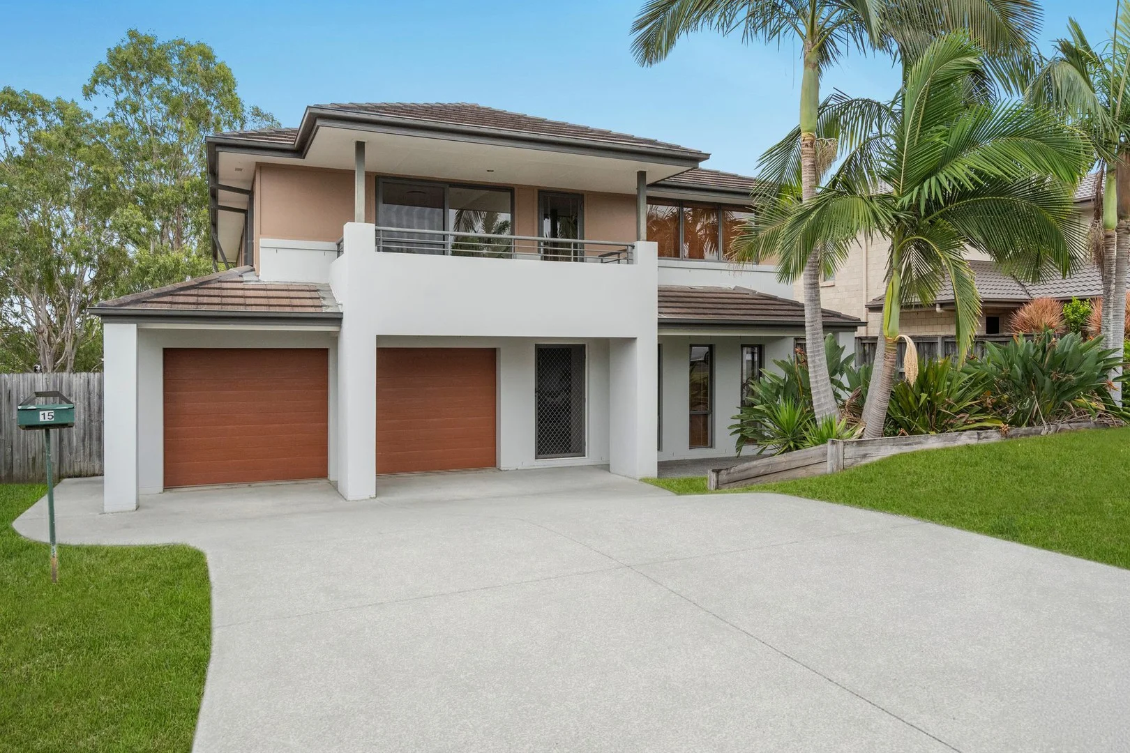 15 Long Island Drive, Windaroo QLD 4207