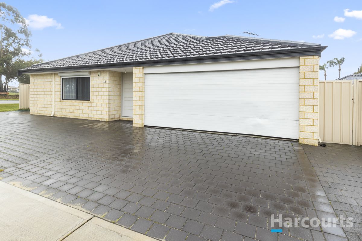 4 bedrooms House in 13 Abingdon Street MORLEY WA, 6062