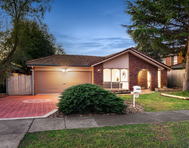 21 Clarke Crescent, Wantirna South VIC 3152