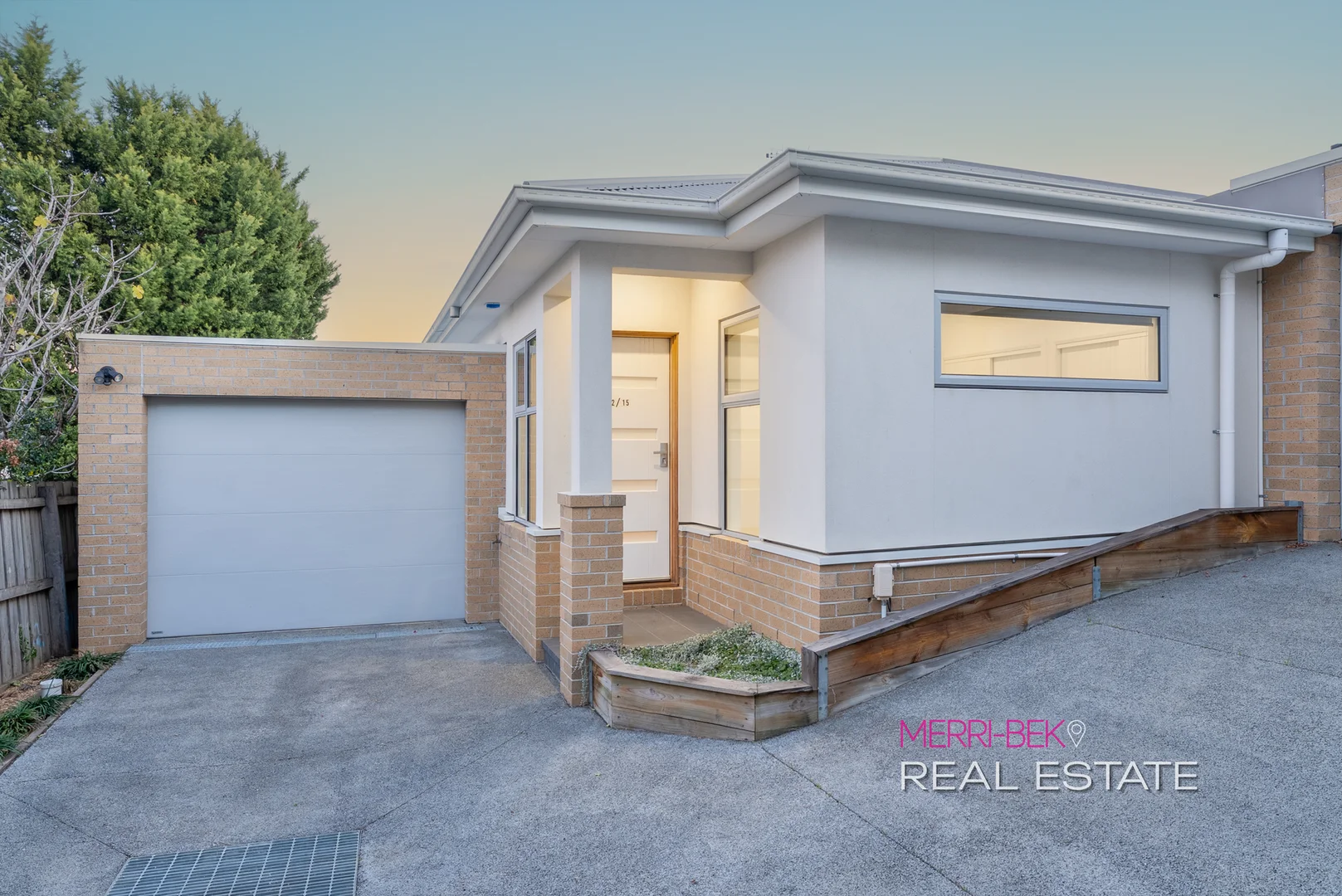 2/15 Moascar Street, Pascoe Vale South VIC 3044