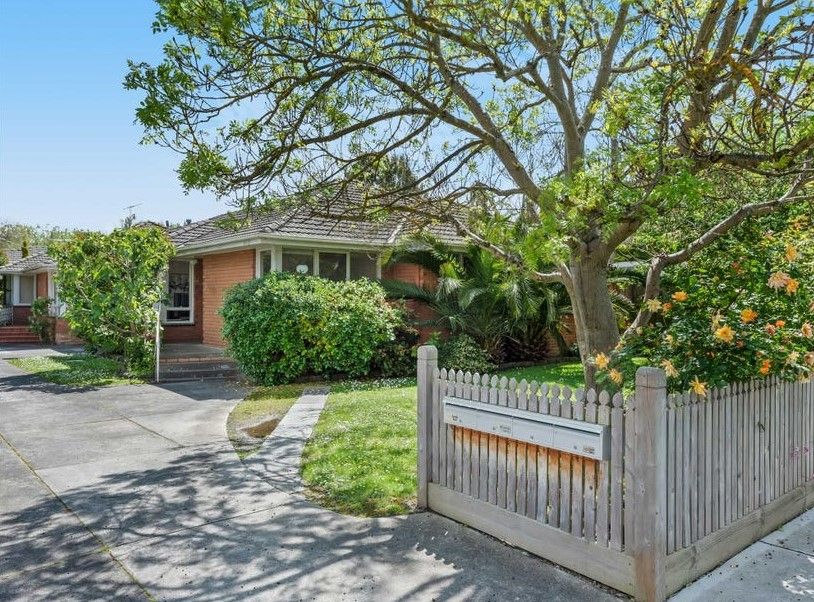 3 bedrooms Apartment / Unit / Flat in 1/17 Glencairn Avenue CAMBERWELL VIC, 3124