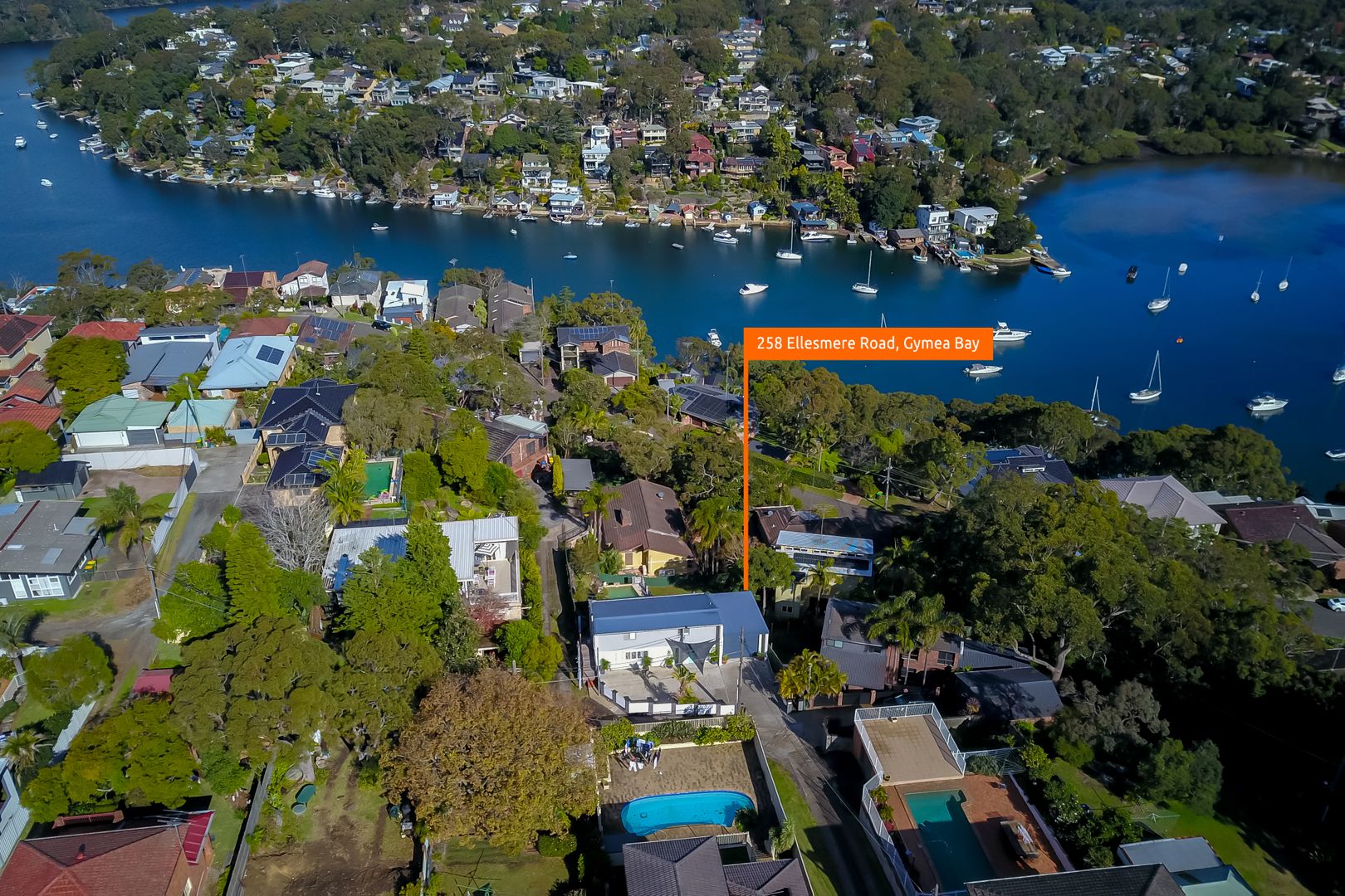 6 bedrooms House in 258 Ellesmere Road GYMEA BAY NSW, 2227