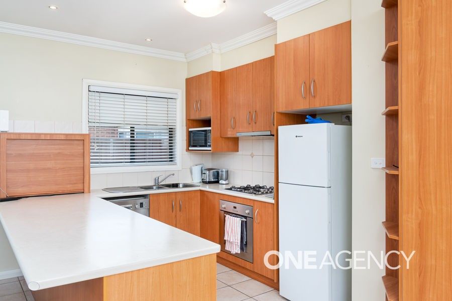 1/19 WALLA PLACE, Glenfield Park NSW 2650, Image 2