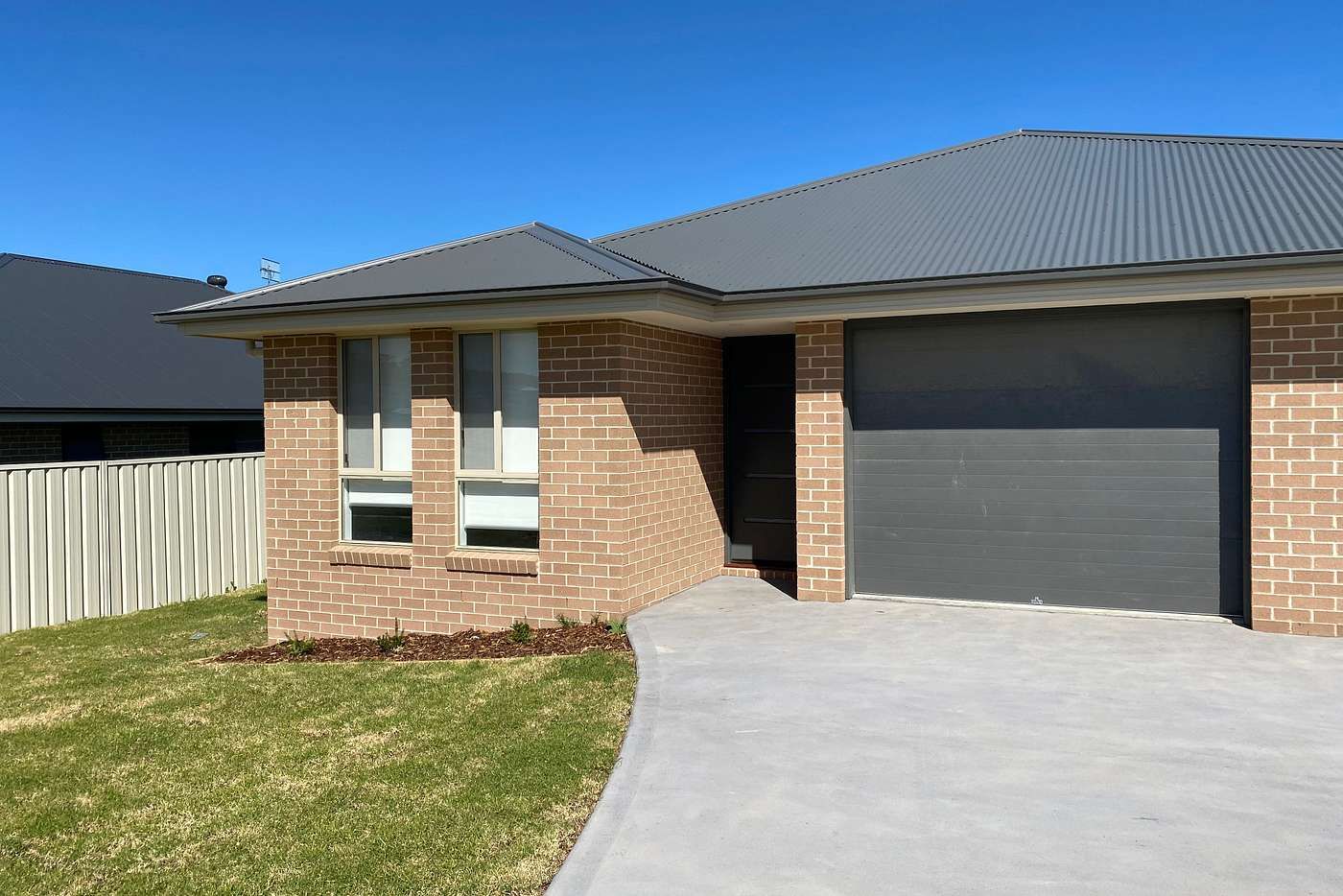 3 bedrooms Semi-Detached in 10 Voyager Avenue GOULBURN NSW, 2580