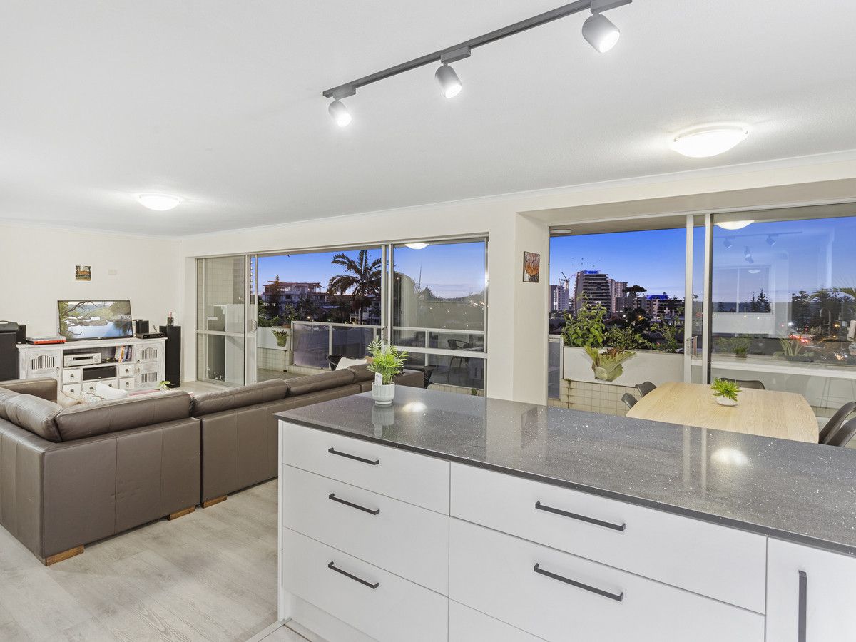 3/1 Hill Avenue, Burleigh Heads QLD 4220, Image 0