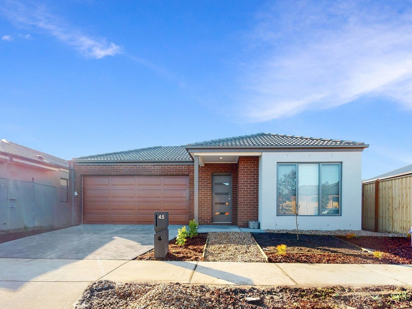 4 bedrooms House in 45 Koba Way OFFICER VIC, 3809