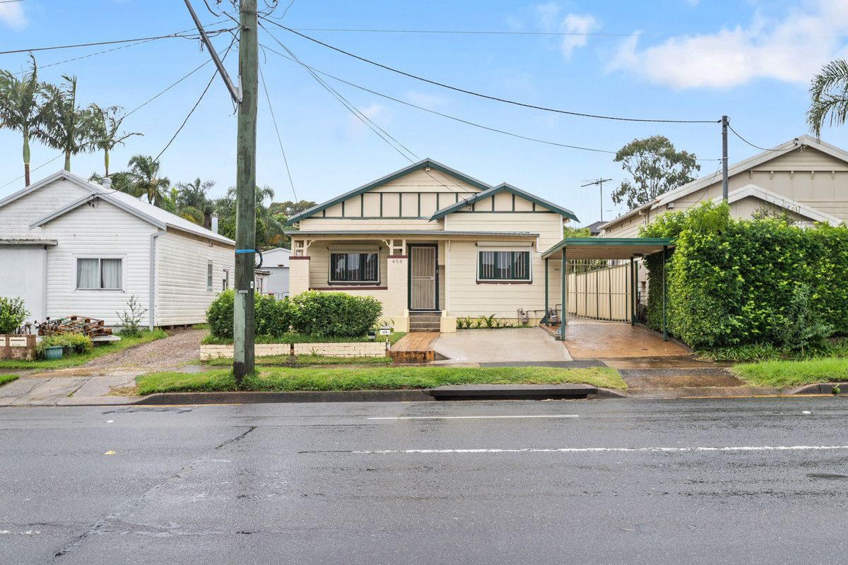 3 bedrooms House in 658 King Georges Road PENSHURST NSW, 2222