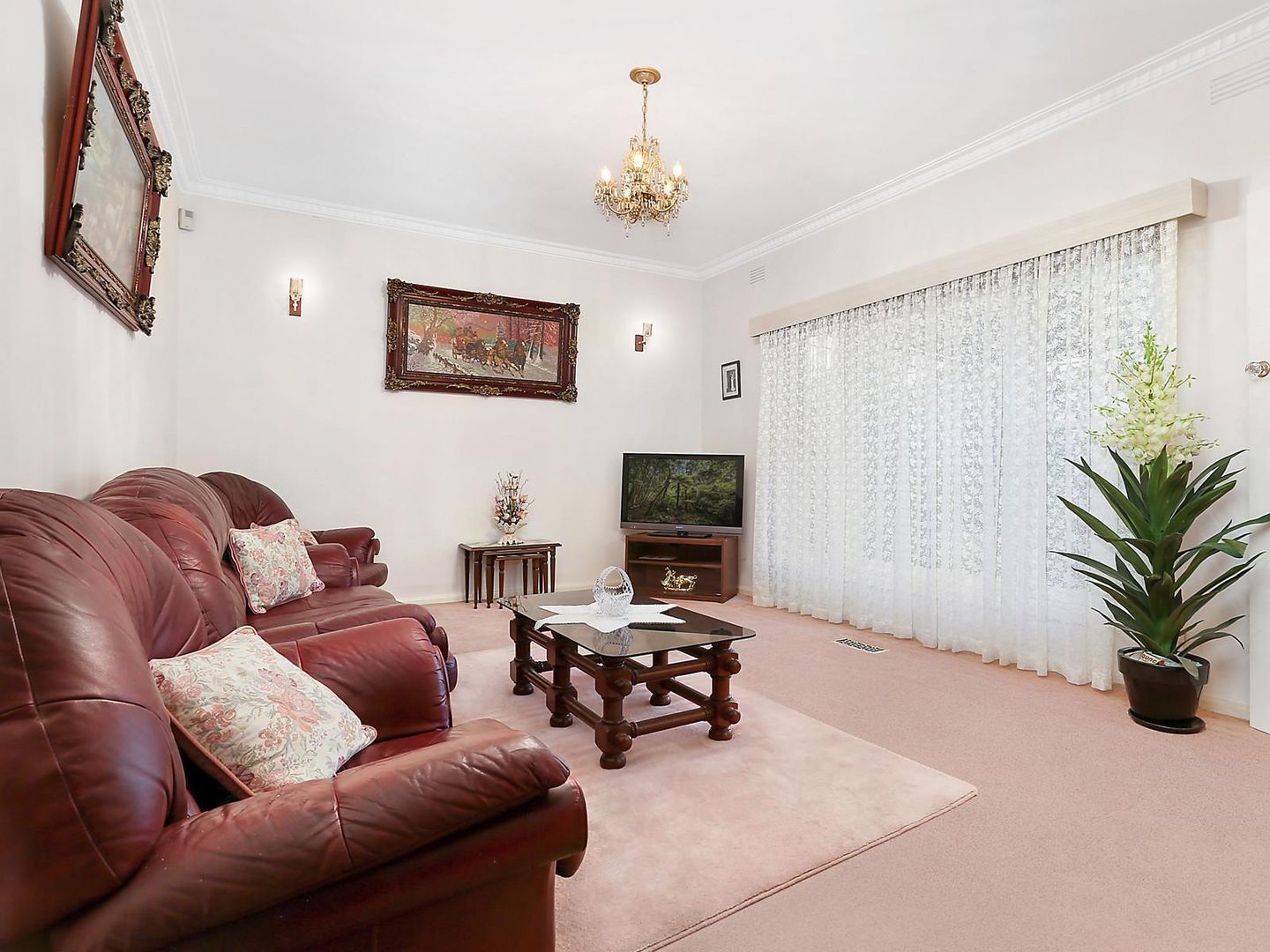 2 Arnold Street, Mount Waverley VIC 3149, Image 1