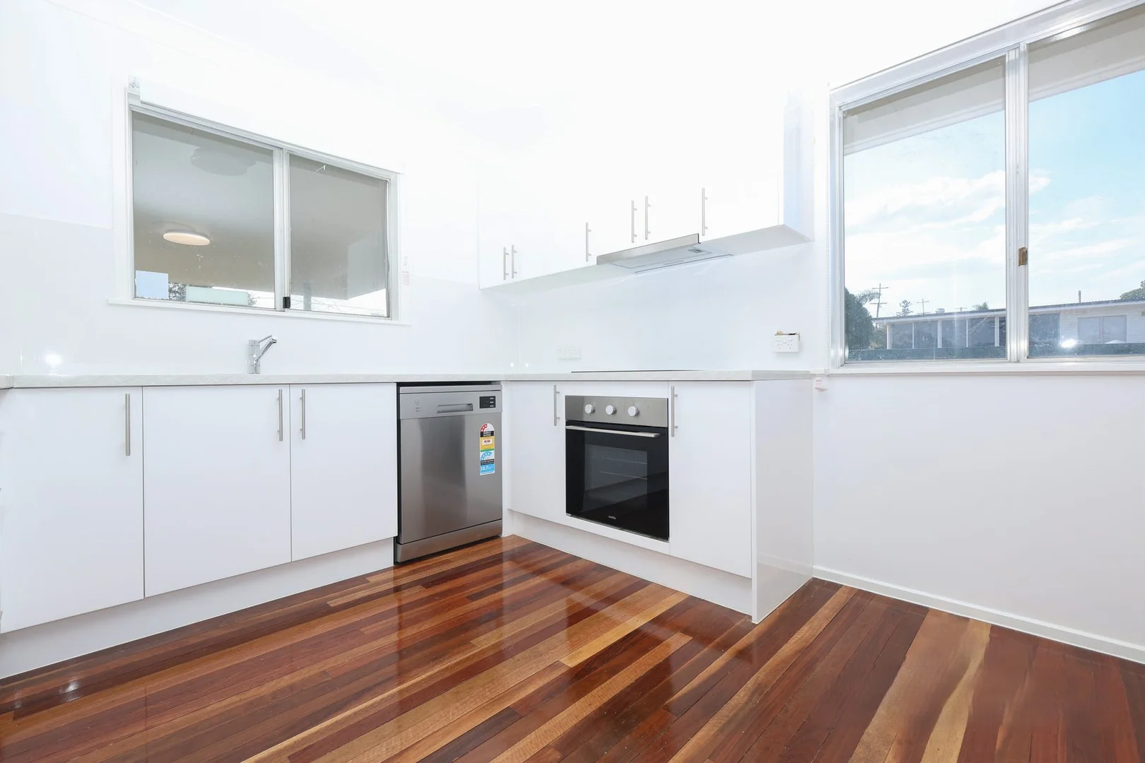 Additional image 7 of 20 Loveanius street, Silkstone QLD 4304