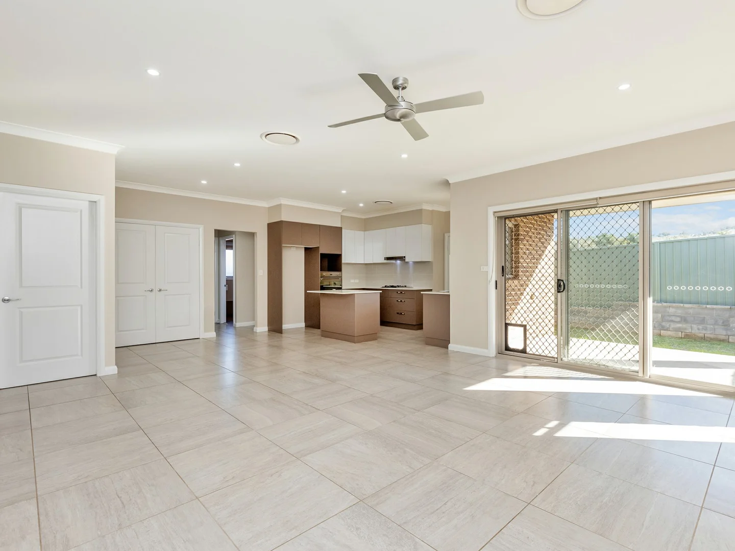 Additional image 5 of 2a Bishop Kennedy Close, Oxley Vale NSW 2340