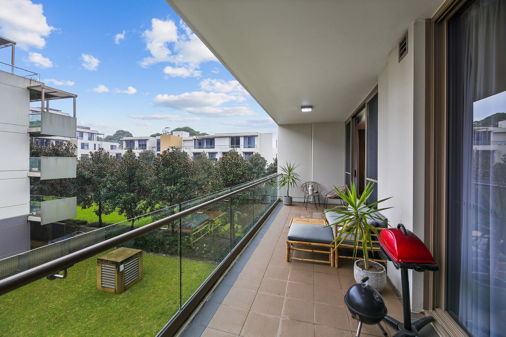 2 bedrooms Apartment / Unit / Flat in 219/132-138 Killeaton Street ST IVES NSW, 2075