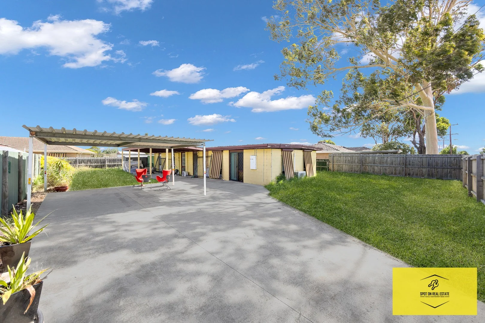 33 Richard Road, Melton South VIC 3338