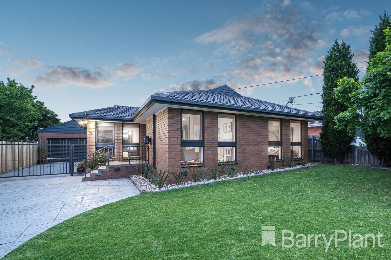 1 Nalangil Avenue, Hamlyn Heights VIC 3215, Image 0