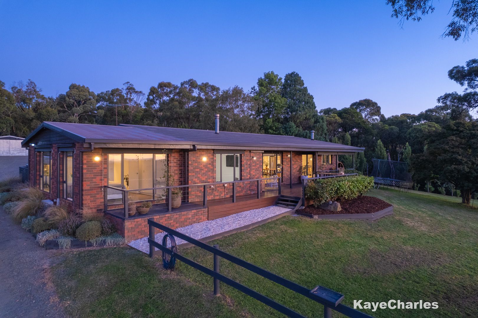 385 Dickie Road, Officer VIC 3809, Image 2