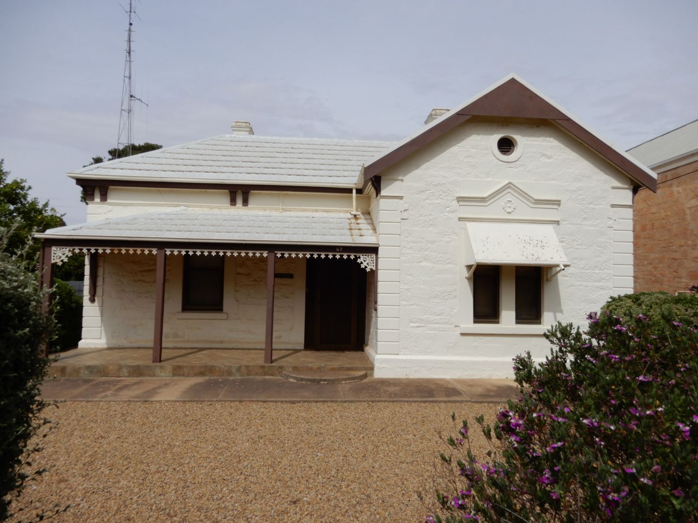 69 Irvine St Jamestown Sa 5491 Domain