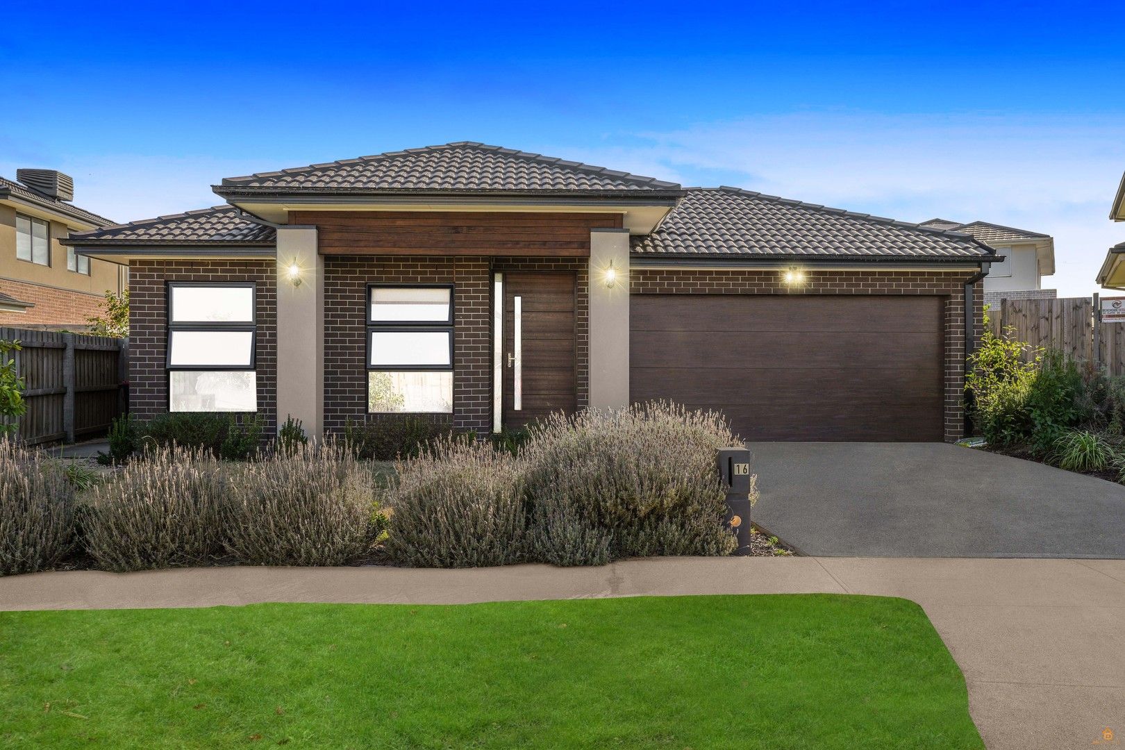 4 bedrooms House in 16 Newforest Drive AINTREE VIC, 3336