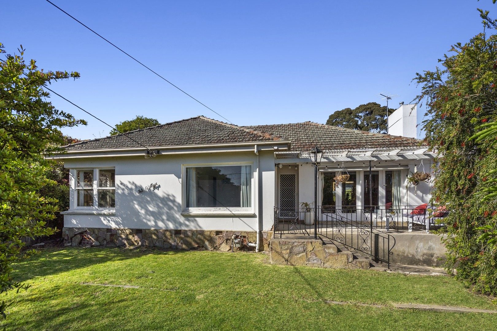 3 bedrooms House in 52 Nantes Street NEWTOWN VIC, 3220