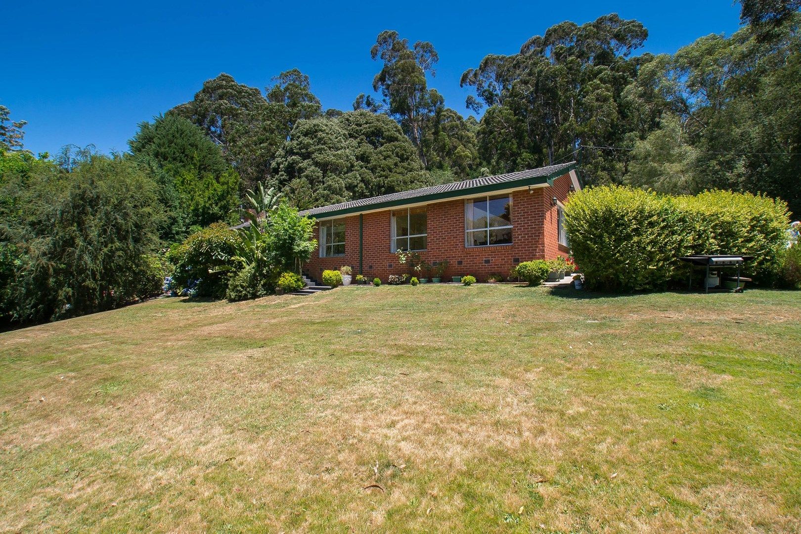 2 Myra Court, Kalorama VIC 3766, Image 0