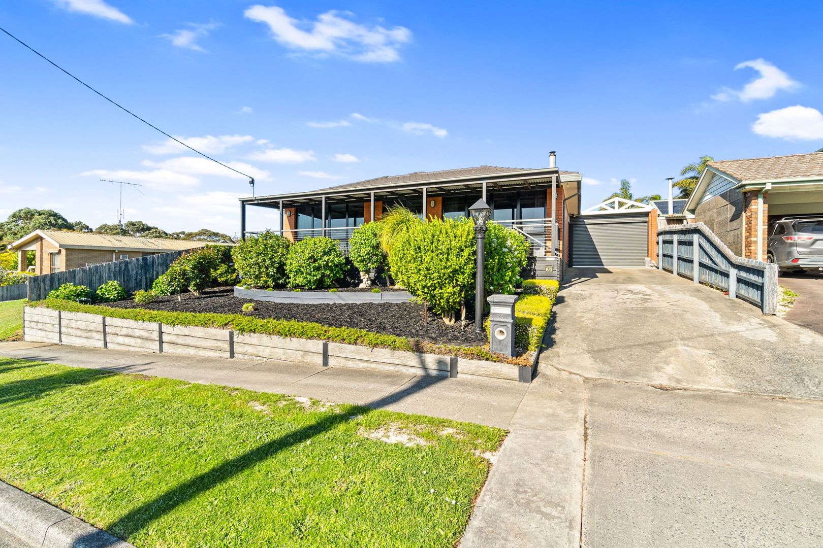 28 Quigley Crescent, Churchill VIC 3842, Image 2