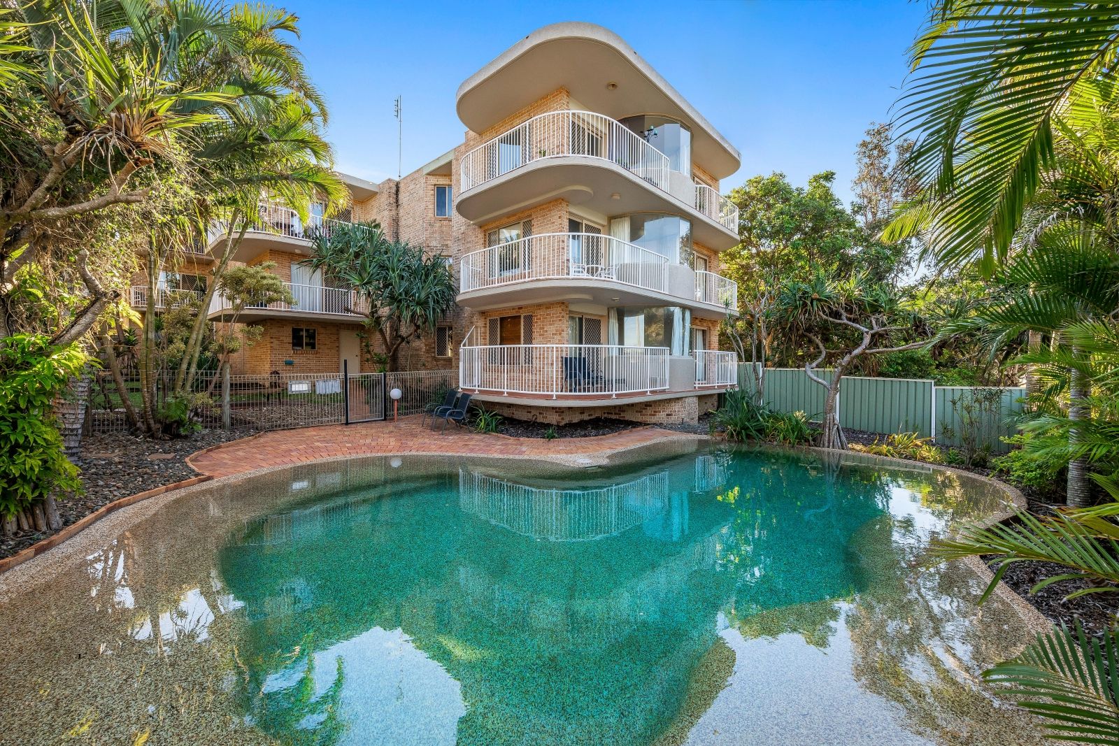 2 bedrooms Apartment / Unit / Flat in 5/8 First Avenue COOLUM BEACH QLD, 4573