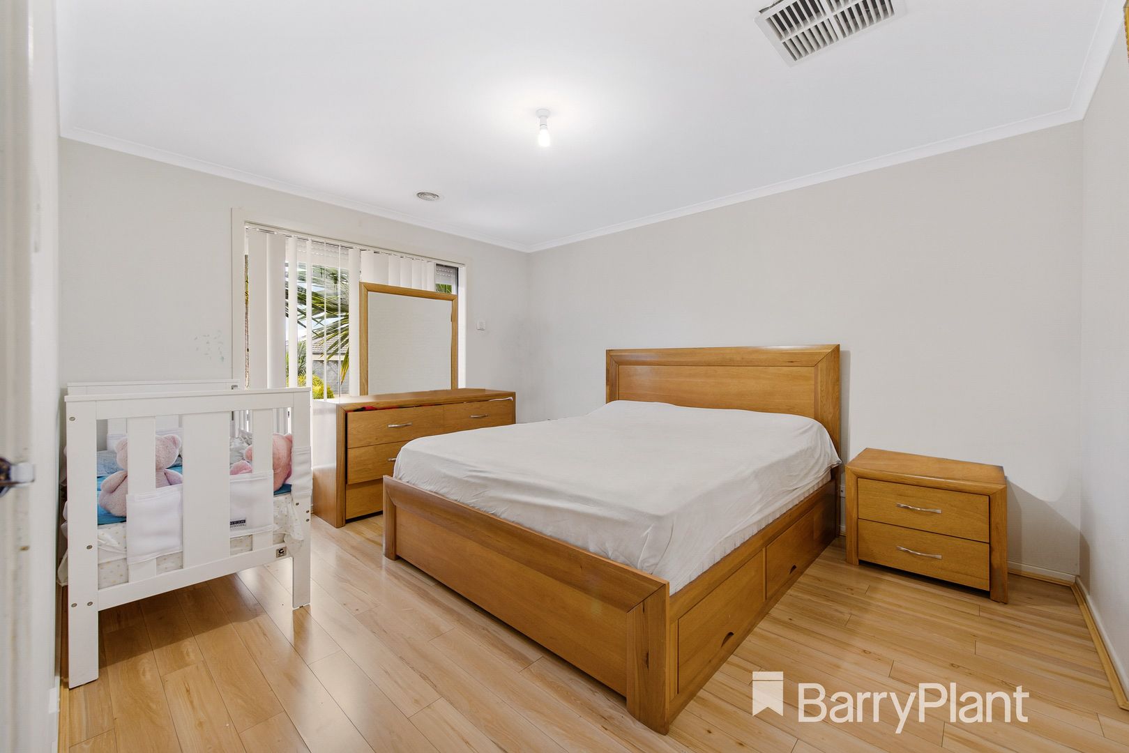 17 Light Fingers Street, Kurunjang VIC 3337, Image 1