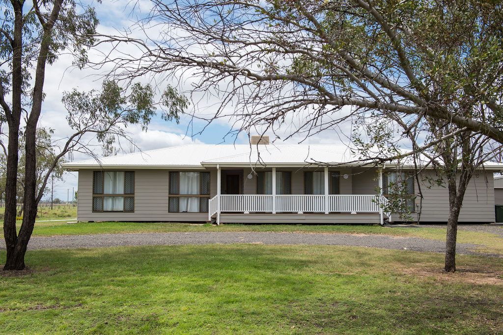 4 bedrooms House in 103 Charles St DALBY QLD, 4405