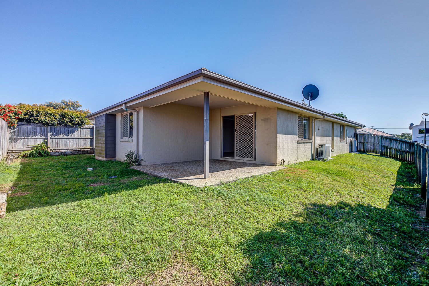 4 bedrooms House in 1 Claudia Circuit KALLANGUR QLD, 4503
