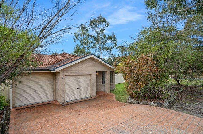 4 bedrooms House in 1 Anchorage Circle SUMMERLAND POINT NSW, 2259