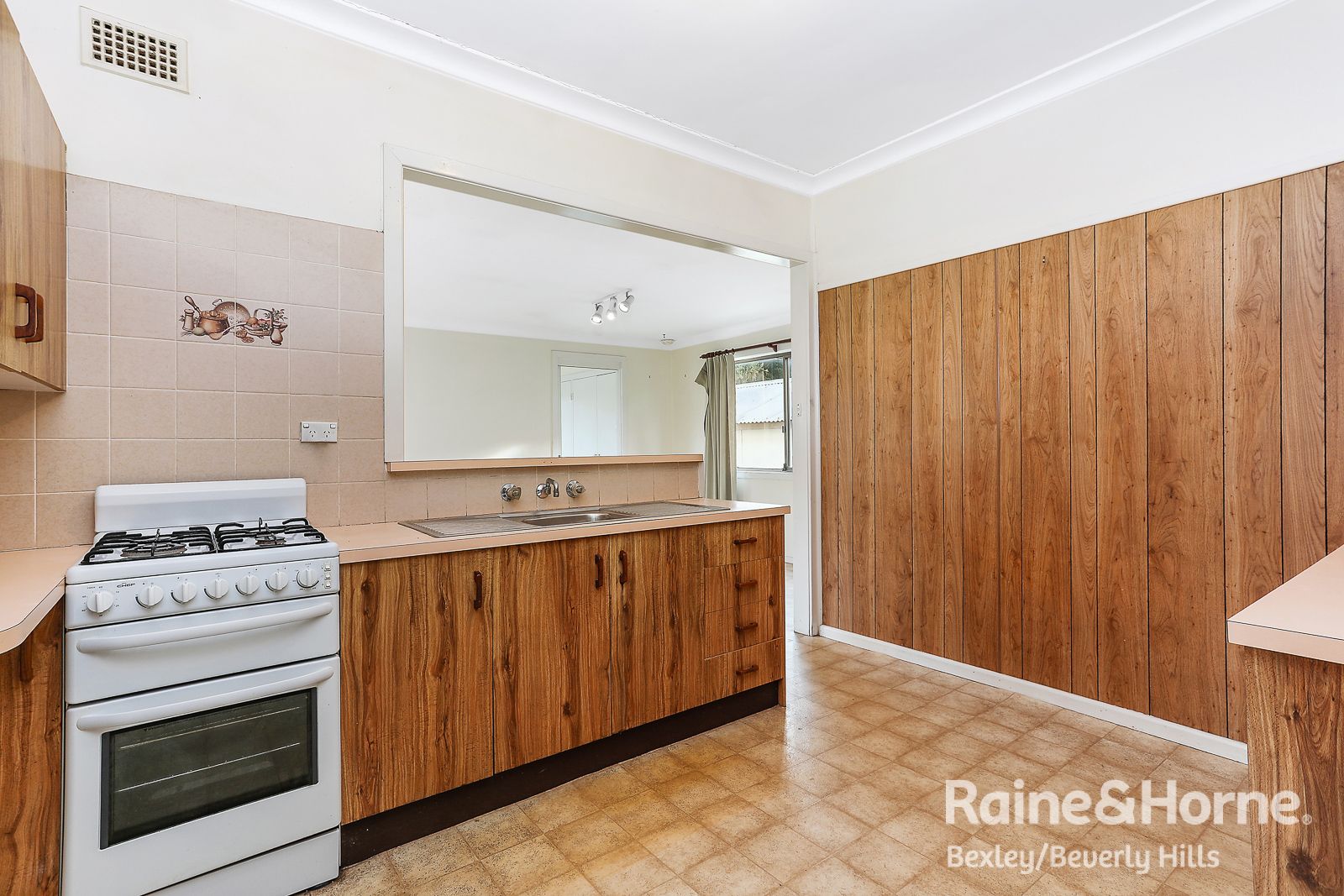 20 Leigh Avenue, Roselands NSW 2196, Image 2