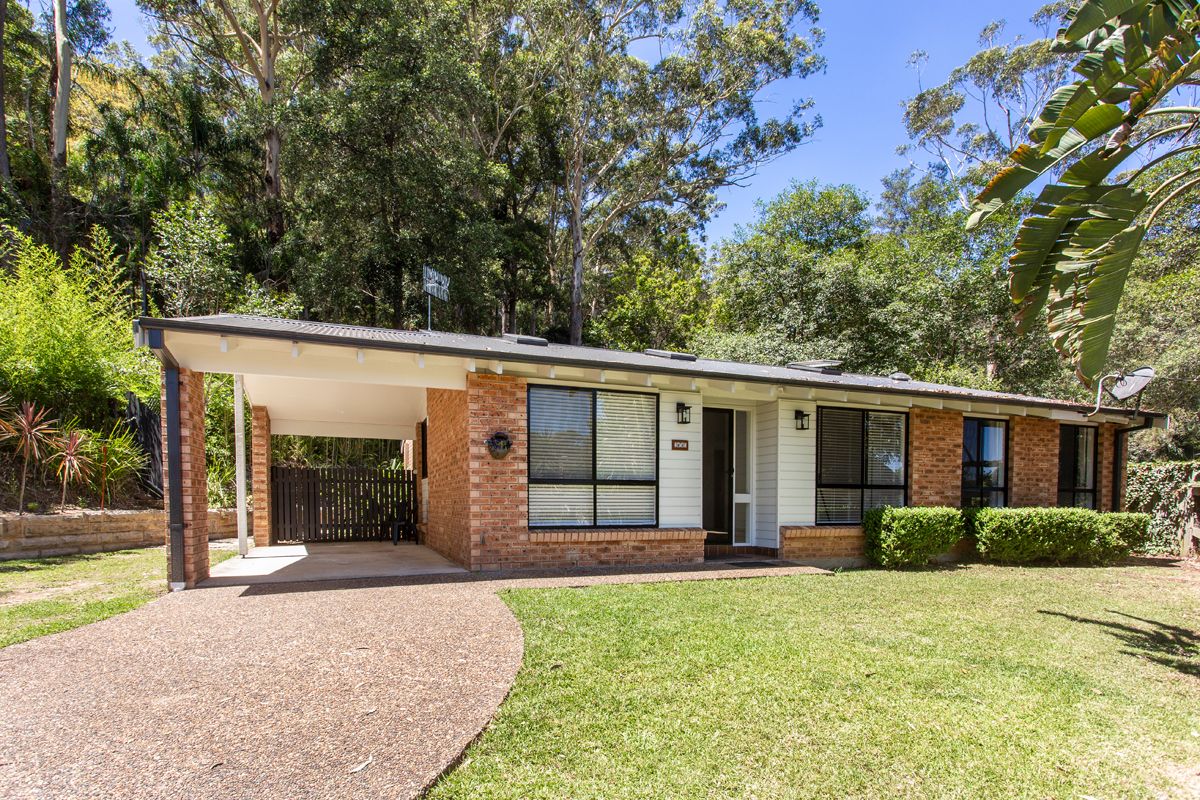 3 bedrooms House in 99 Lake Shore Drive NORTH AVOCA NSW, 2260