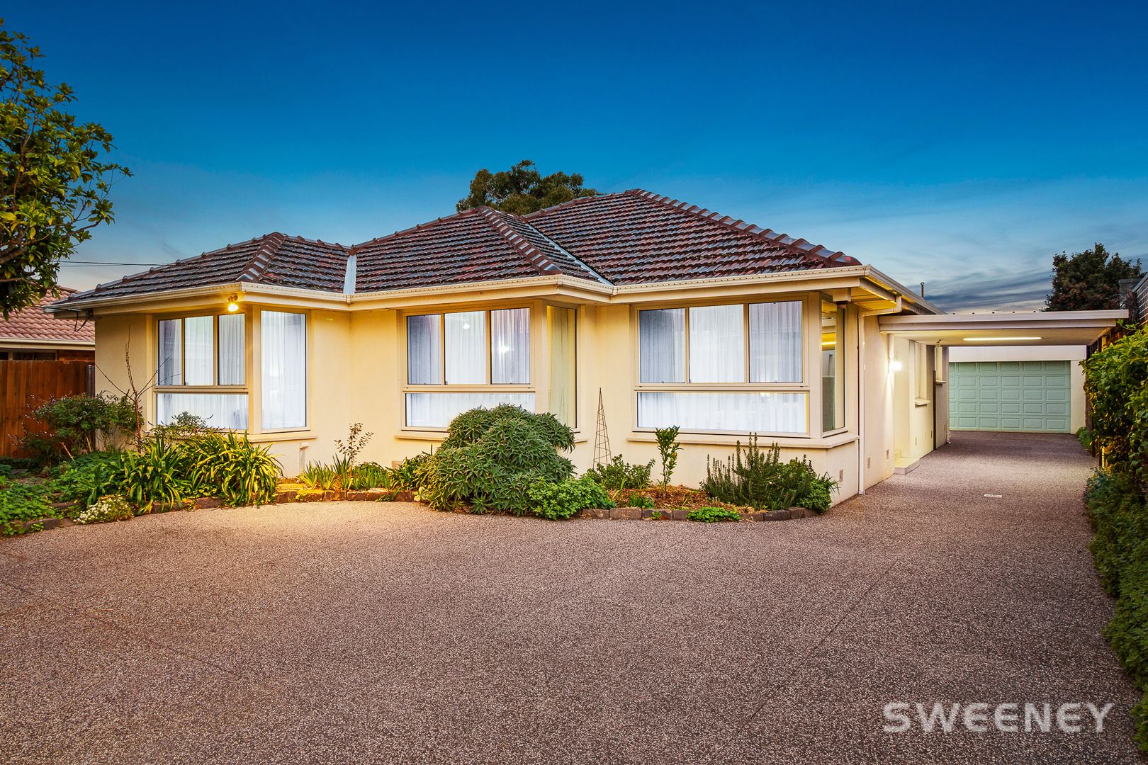 30 Myrtle Grove, Altona VIC 3018